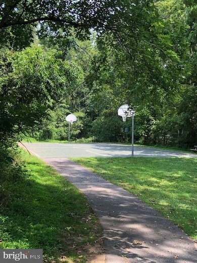 5416 Smooth Meadow Way, Columbia, MD 21044 - photo 2