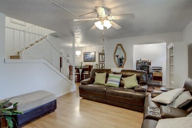 3818 Laura Leigh Dr, Friendswood, TX 77546 - photo 6