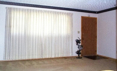 Living Room Abbott Realty 614-323-3432