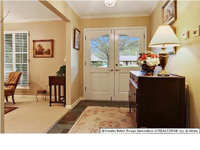 Inviting Foyer!