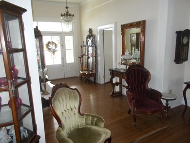 1114 Beach Foyer Entry