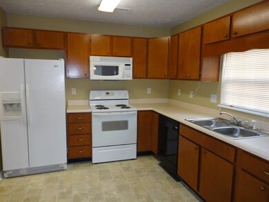 148 Hilltop Farms Blvd, Whiteland, IN 46184 - photo 5