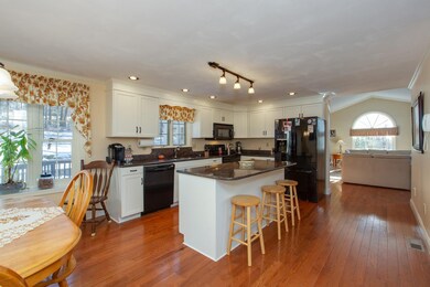 213 Currier Dr, Manchester, NH 03104 - photo 5