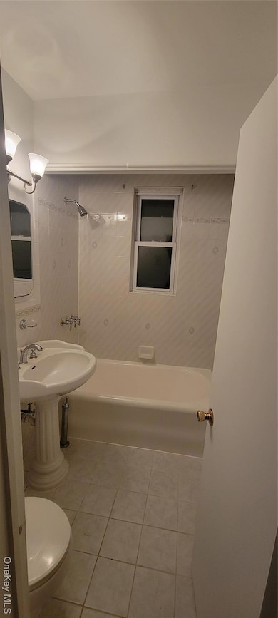 31-22 100th St unit 2, Flushing, NY 11369 - photo 5