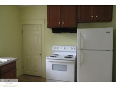 809 W Oakland Ave, Lansing, MI 48915 - photo 5