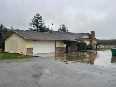 18200 Oklahoma Ave, Strathmore, CA 93267 - photo 2