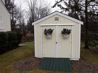 7 Maplewood Orchard Dr, Greenville, RI 02828 - photo 5