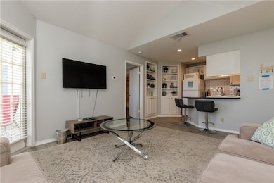 14721 Whitecap Blvd unit 327, Corpus Christi, TX 78418 - photo 5