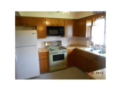 Nice sized kitchen with plenty of cupboards and co