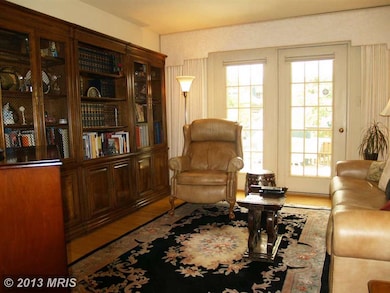 5904 Bloomingdale Terrace, Rockville, MD 20852 - photo 3