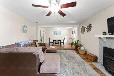 497 Lloyd Dr, Grants Pass, OR 97526 - photo 4