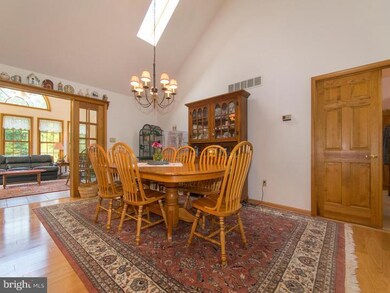 4827 Harvest Ln, Zionsville, PA 18092 - photo 6