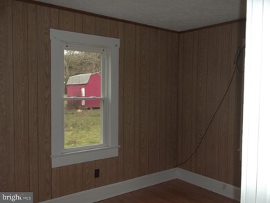 119 Cedar Ave, Colonial Beach, VA 22443 - photo 5