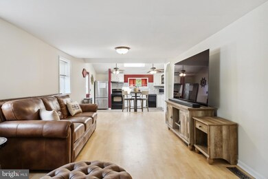 5906 Oakland Rd, Sykesville, MD 21784 - photo 7