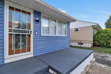 2-web-or-mls-1721-e-blake-ave
