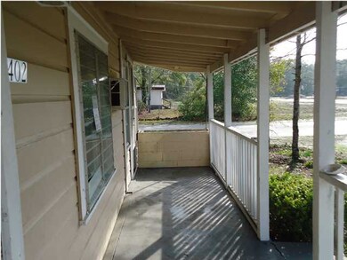 402 NW Avenue G, Carrabelle, FL 32322 - photo 4