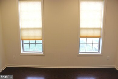 43129 Kendrick Square, Ashburn, VA 20148 - photo 3