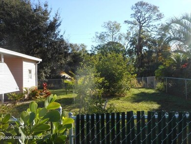 right side yard
