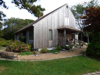 8 Marthas Way, Edgartown, MA 02539 - photo 4