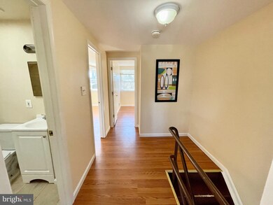 501 Carlsbad Ct, Halethorpe, MD 21227 - photo 6