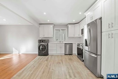 447 10th St unit 2nd Floor, Palisades Park, NJ 07650 - photo 5