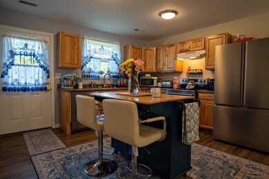 44442 Midland Trail
