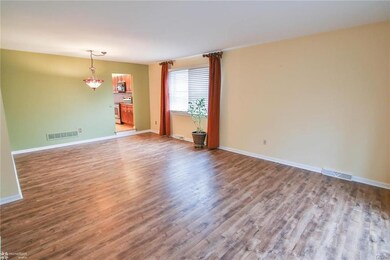 5372 Townsquare Dr, Macungie, PA 18062 - photo 7