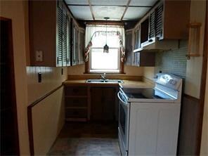 497 Pleasant St, Pawtucket, RI 02860 - photo 3