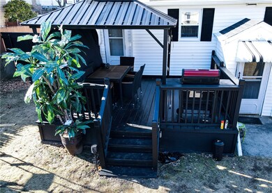 89 Wainwright St, Providence, RI 02908 - photo 4