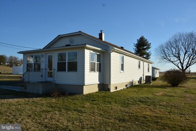 739 Round Hill Rd, Winchester, VA 22602 - photo 2