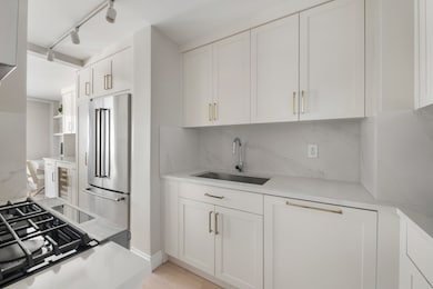 196 E 75th St unit 16E, New York, NY 10021 - photo 5