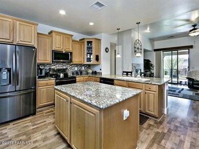 New appliances, great granite slabs