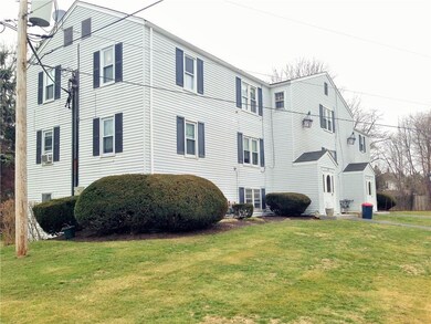 27 Minott St unit 1, South Portland, ME 04106 - photo 3