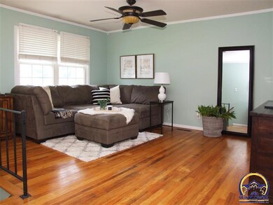 3120 SW Grand Ct, Topeka, KS 66614 - photo 3