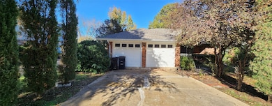 5204 Winifred Dr, Fort Worth, TX 76133 - photo 2