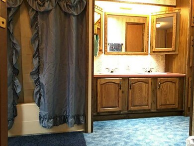 Master Bath/Spa. Large Master Bath