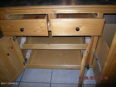 Kitchen Cabinet 1