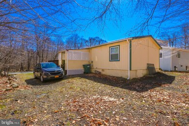 7037 Vista Dr unit 101G, Tobyhanna, PA 18466 - photo 3
