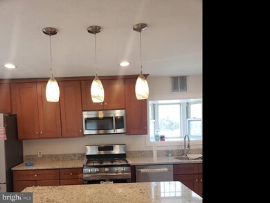 901 E Meadows Ct, Oxon Hill, MD 20745 - photo 7