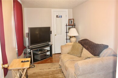 354 Roosevelt Ave, Pawtucket, RI 02860 - photo 5