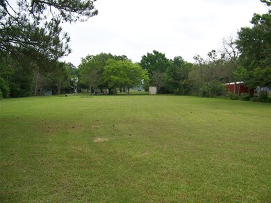 22419 Kickapoo Rd, Waller, TX 77484 - photo 2