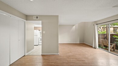 1500 Bay Area Blvd unit 126, Houston, TX 77058 - photo 3