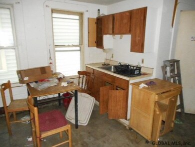 78 Wyllie St, Schenectady, NY 12307 - photo 2