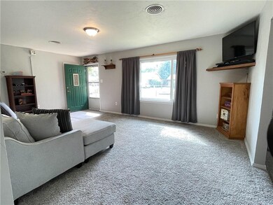 1310 E 2nd St, Cushing, OK 74023 - photo 3