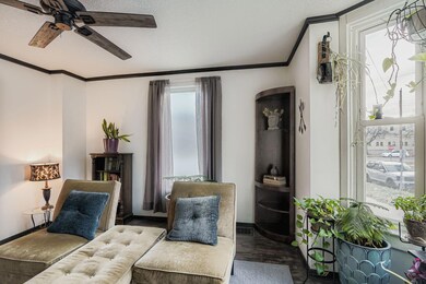 344 Webster St - Web Quality - 006 - 06 Living Room.jpg