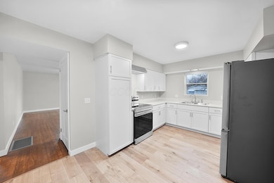 271 Carilla Ln, Columbus, OH 43228 - photo 7