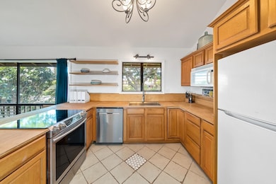 15 Kulanihakoi St unit 3E, Kihei, HI 96753 - photo 4