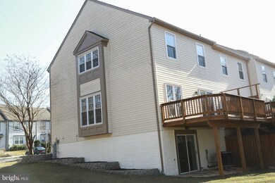 14372 Beaker Ct, Burtonsville, MD 20866 - photo 4