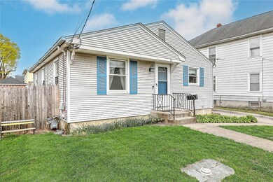 33 Burke St, Pawtucket, RI 02861 - photo 2