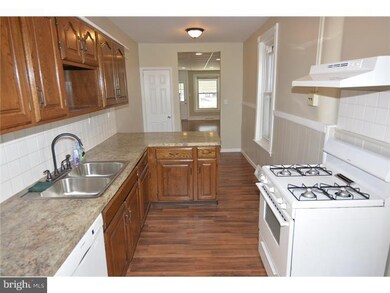 1512 Cotton St, Reading, PA 19606 - photo 5